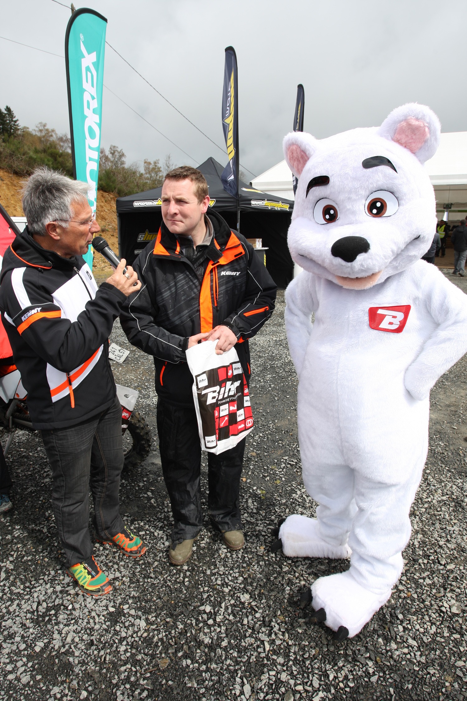 mascotte ours bihr